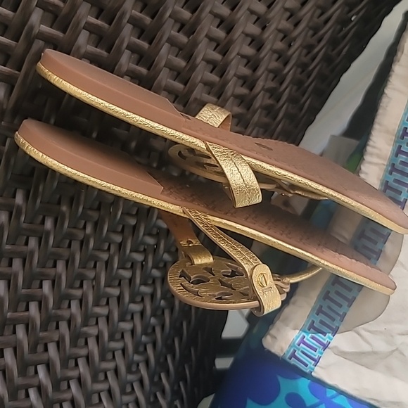🥰Gold Tory Burch Miller sandals🥰 - Picture 11 of 13